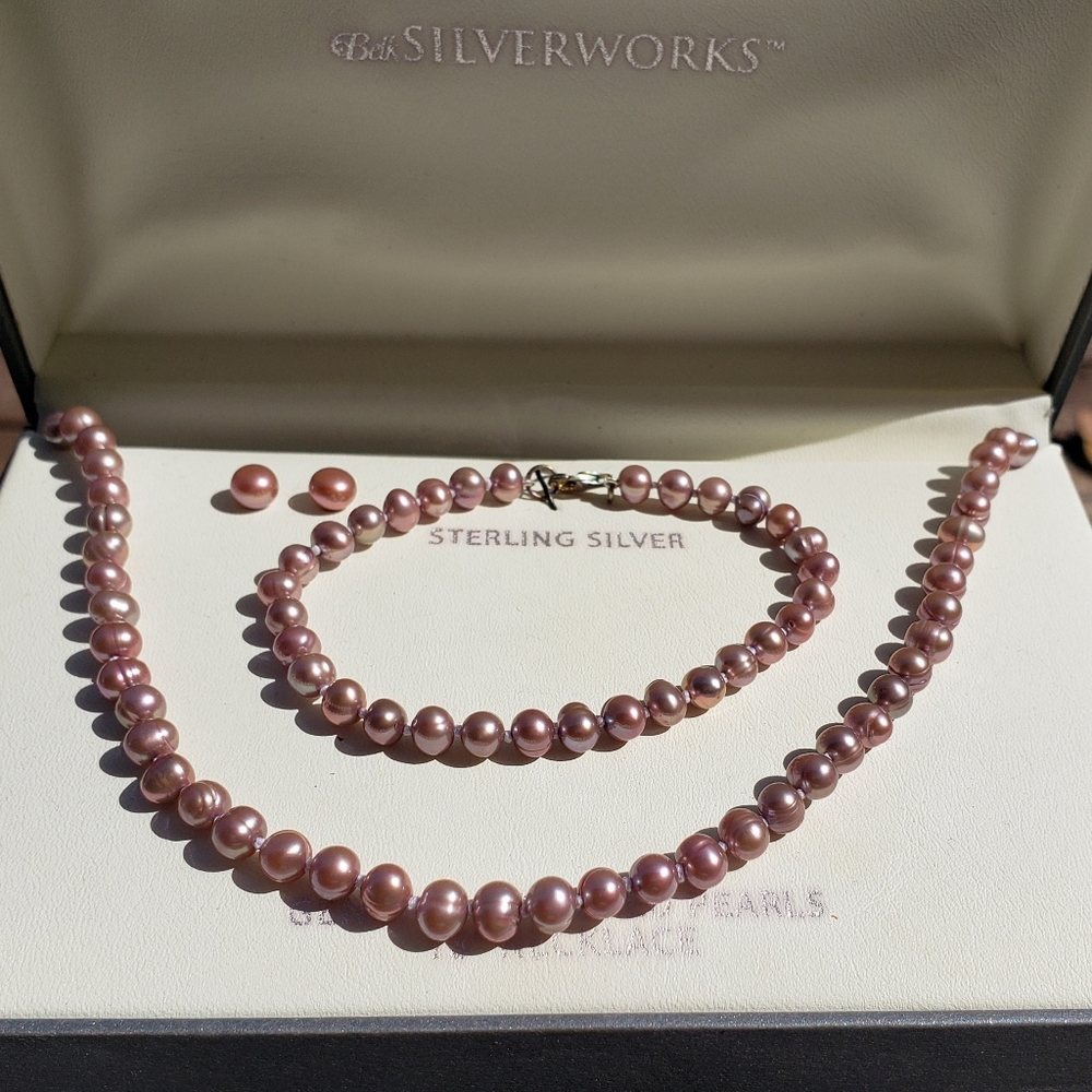 Vintage Belk Silverworks cultured pearl pink Set sterling Gift box